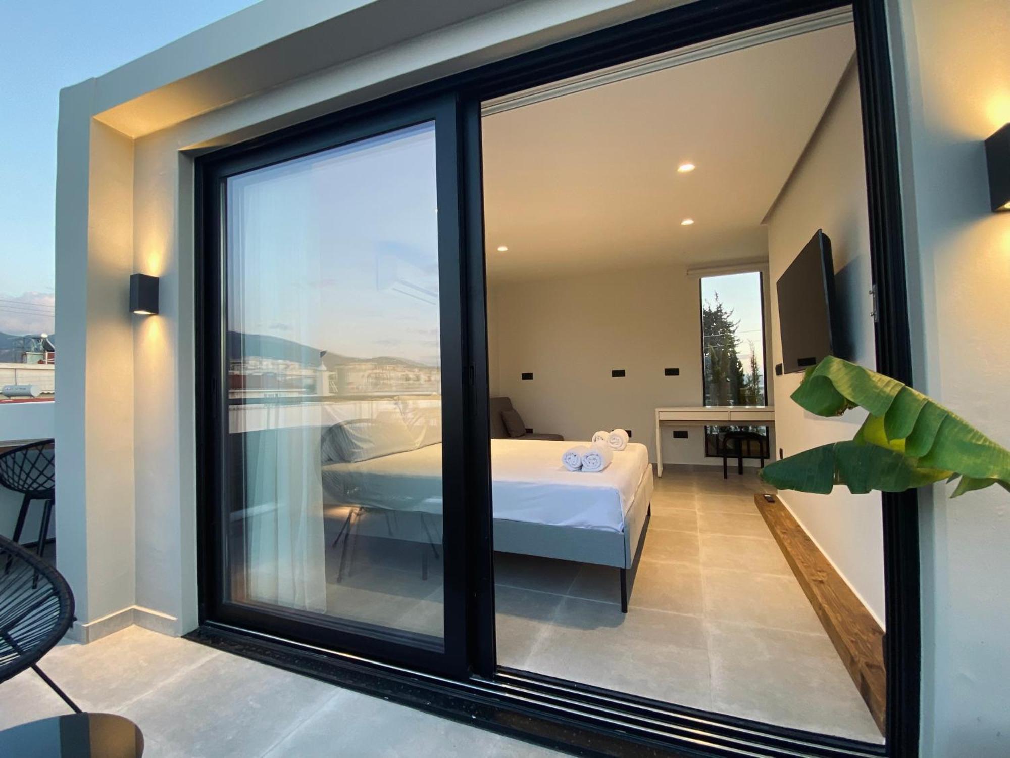 Hyperion Penthouse Daire Patras Dış mekan fotoğraf